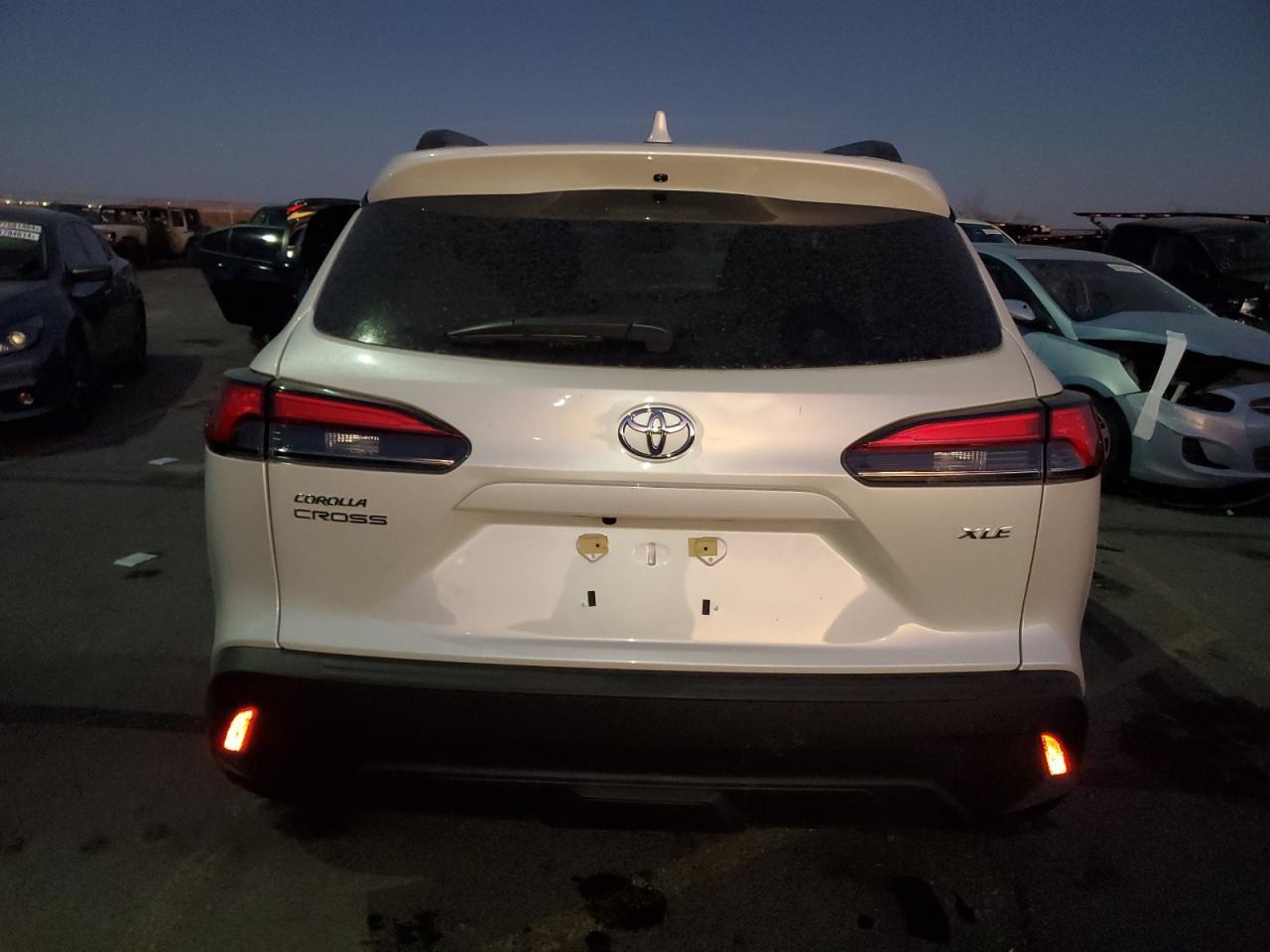 2024 TOYOTA COROLLA CR - Фото 6