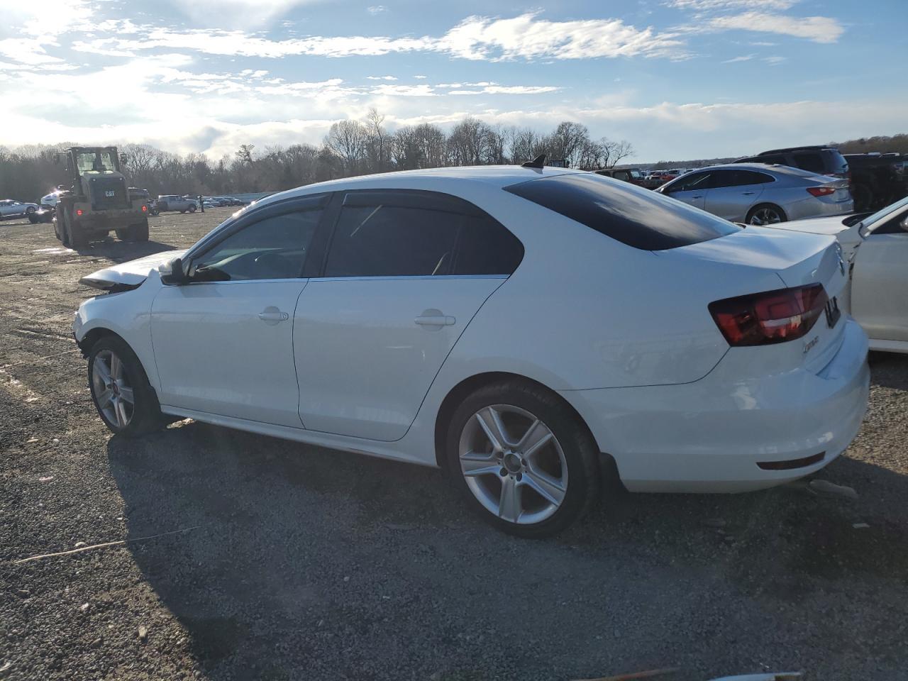 2016 VOLKSWAGEN JETTA SE - Image 2