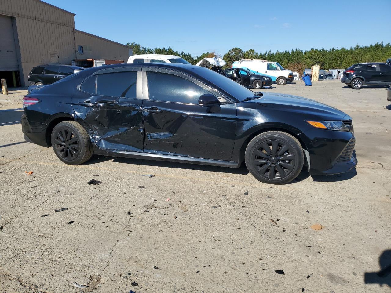 2020 TOYOTA CAMRY LE - Фото 4