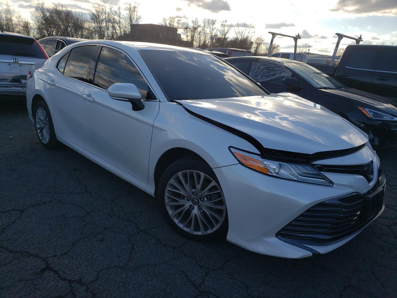 2018 TOYOTA CAMRY L - Image 4