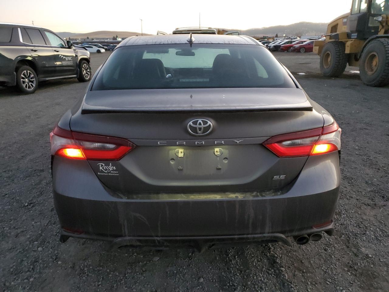 2021 TOYOTA CAMRY SE - Фото 6