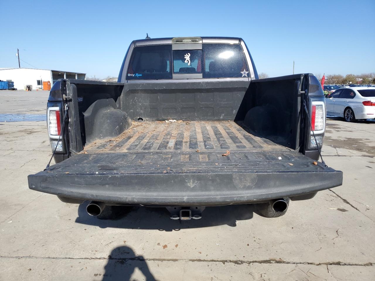 2015 RAM 1500 SLT - Image 6