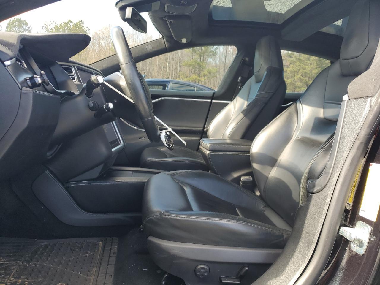 2015 TESLA MODEL S - Image 7