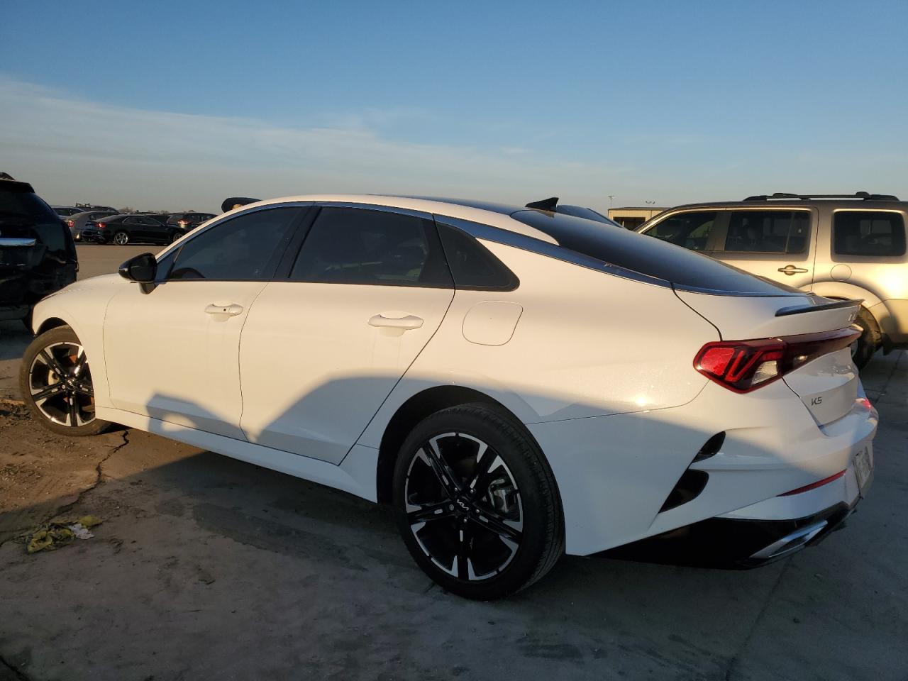 2023 KIA K5 GT LINE - Фото 2