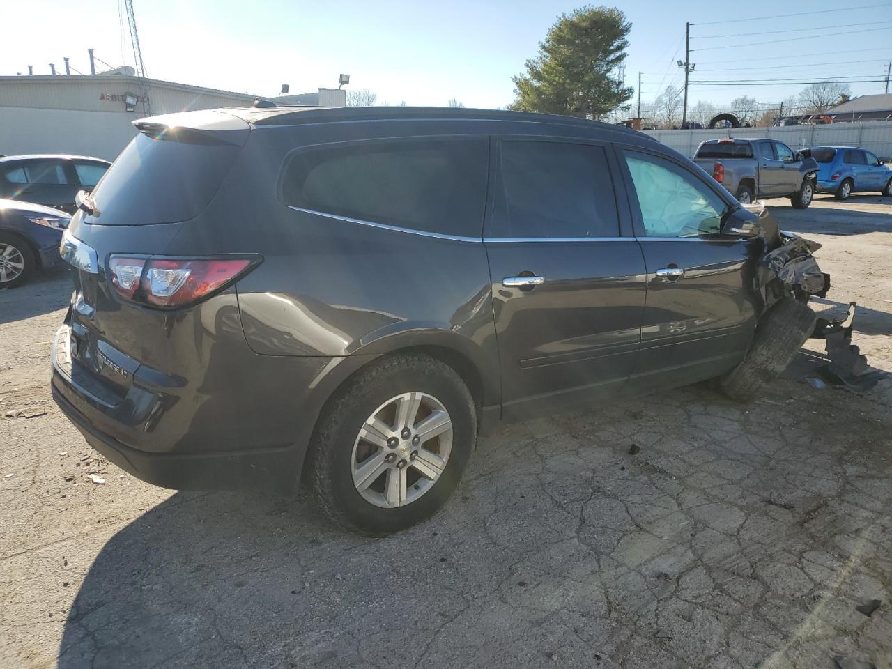 2014 CHEVROLET TRAVERSE L - Image 3