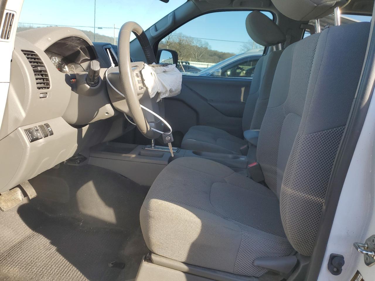 2019 NISSAN FRONTIER S - Фото 7