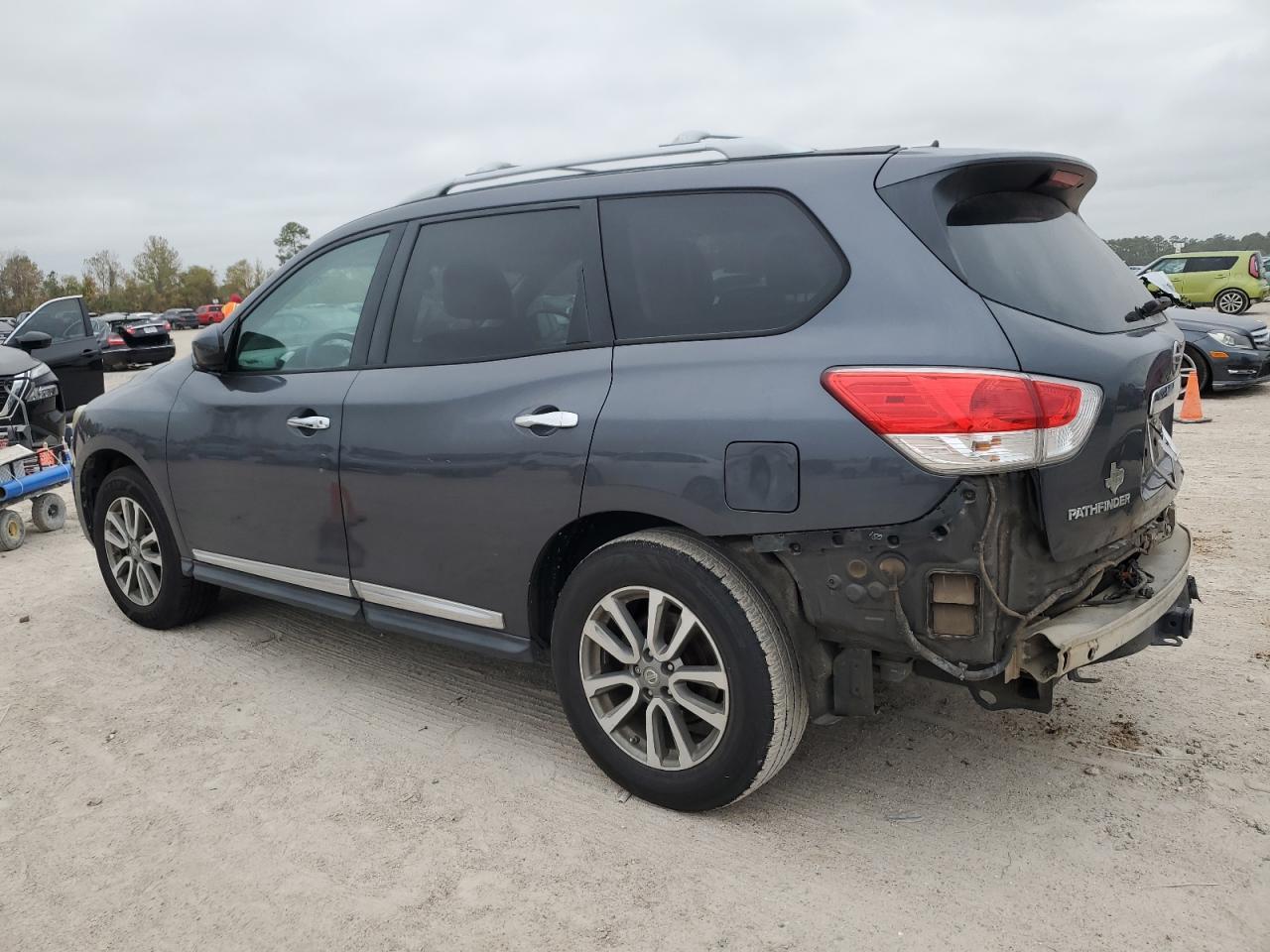 2013 NISSAN PATHFINDER - Image 2