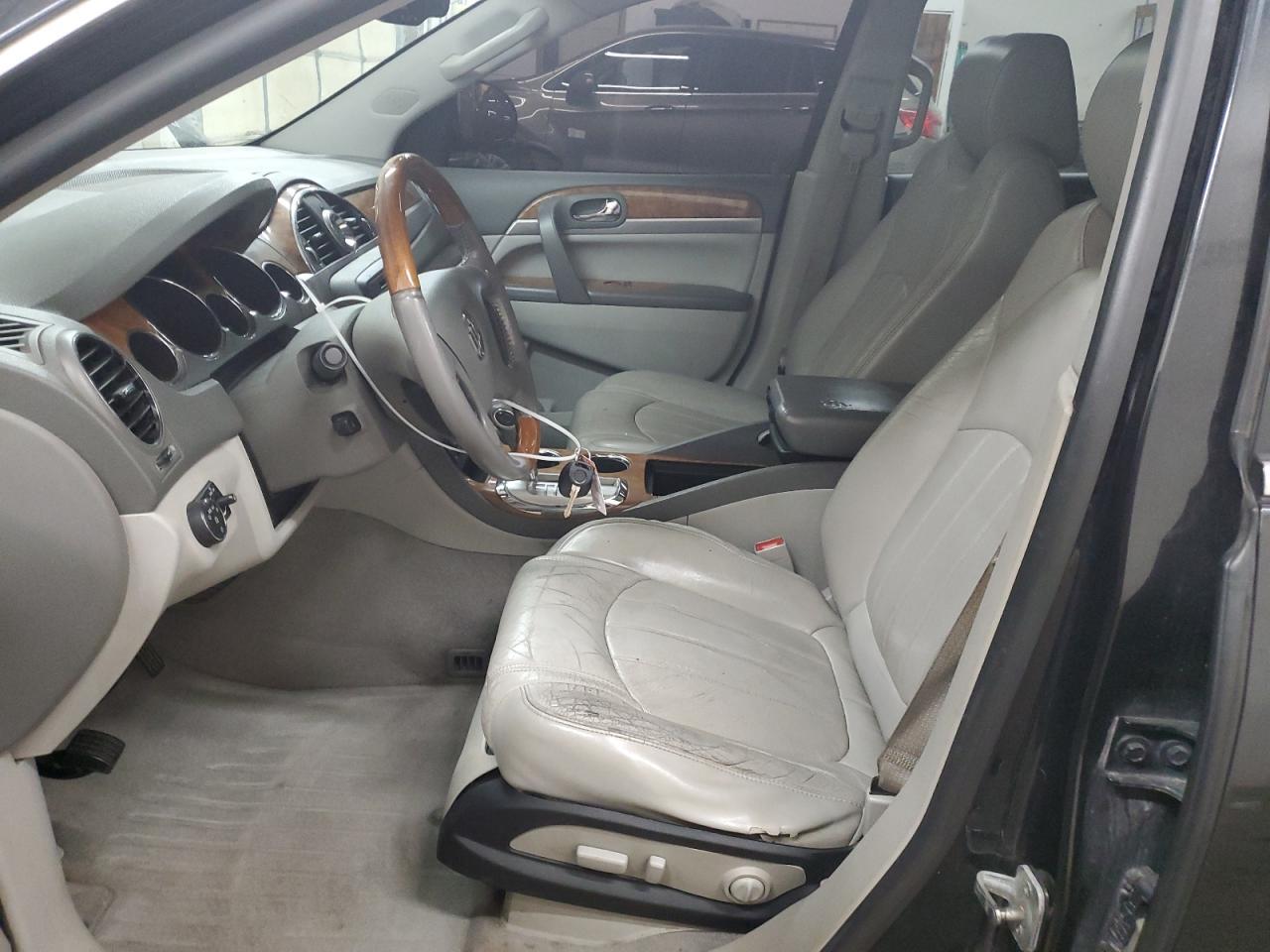 2011 BUICK ENCLAVE CX - Image 7
