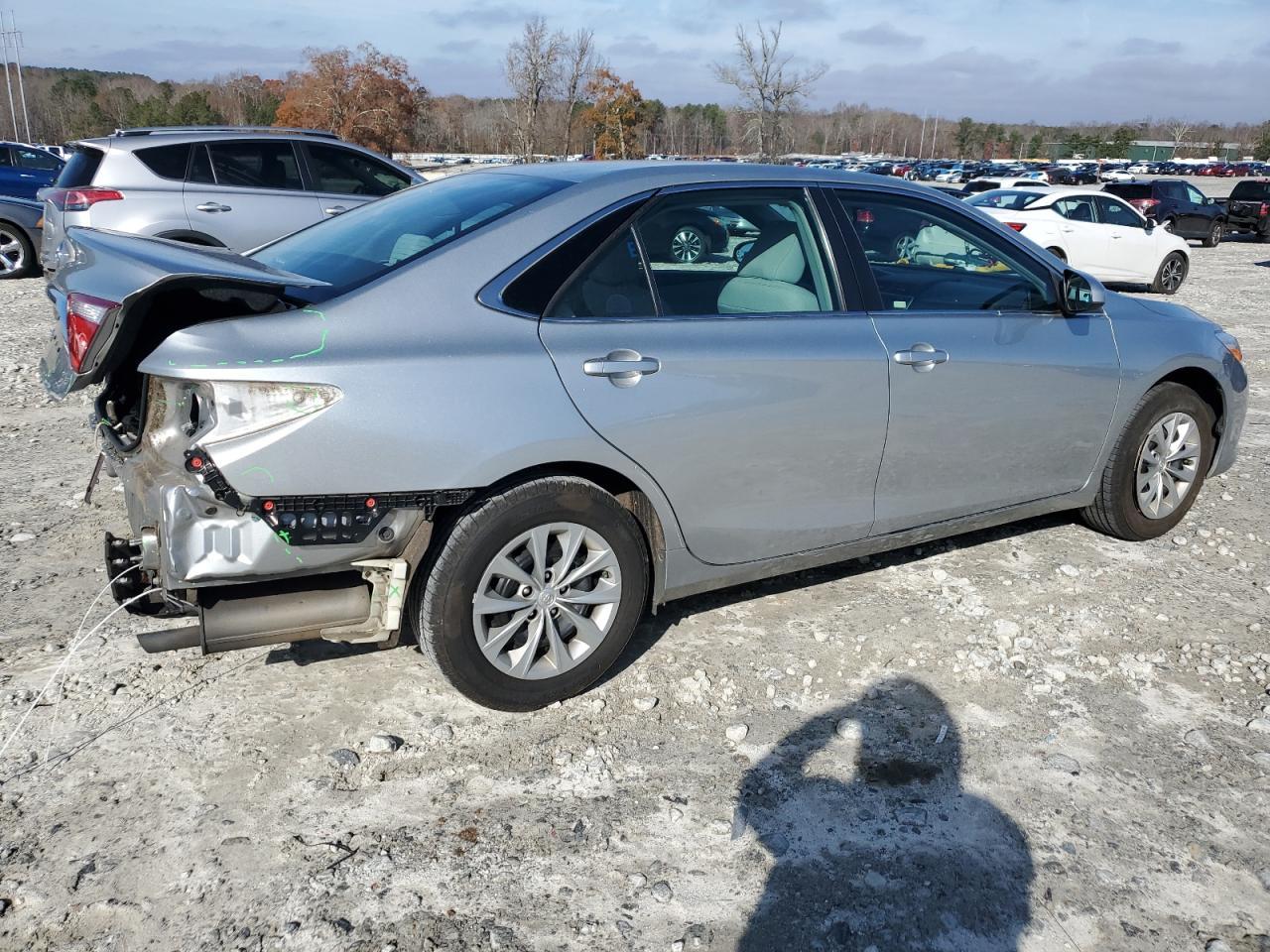2017 TOYOTA CAMRY LE - Image 3