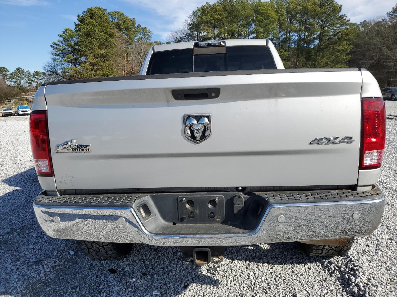 2017 RAM 2500 SLT - Image 6