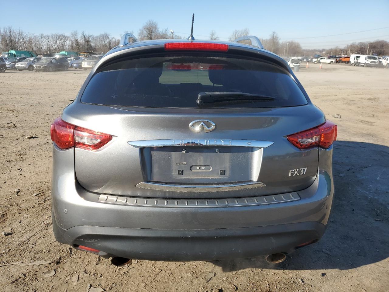 2013 INFINITI FX37 - Image 6