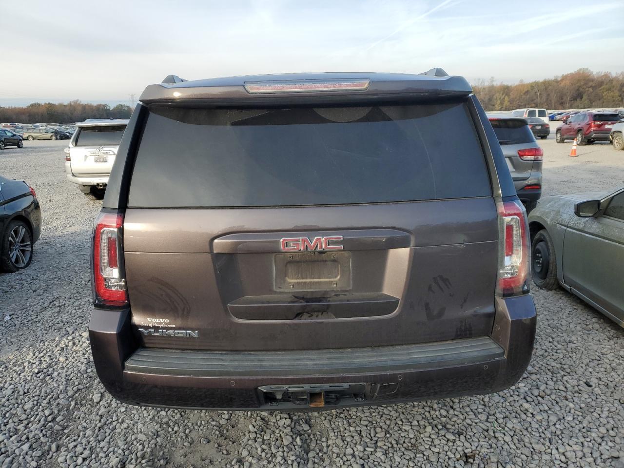 2016 GMC YUKON SLT - Фото 6