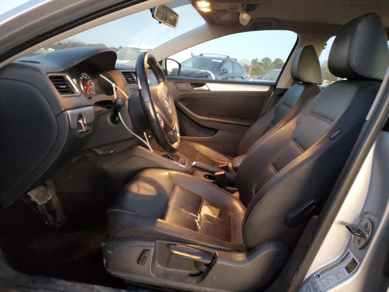 2014 VOLKSWAGEN JETTA SE - Image 7