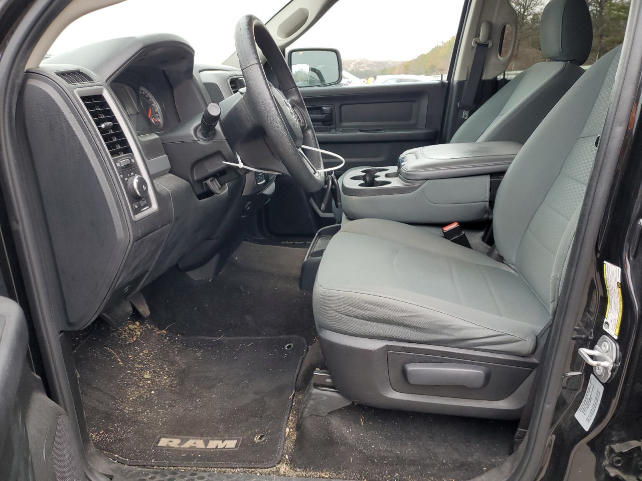2017 RAM 1500 ST - Image 7