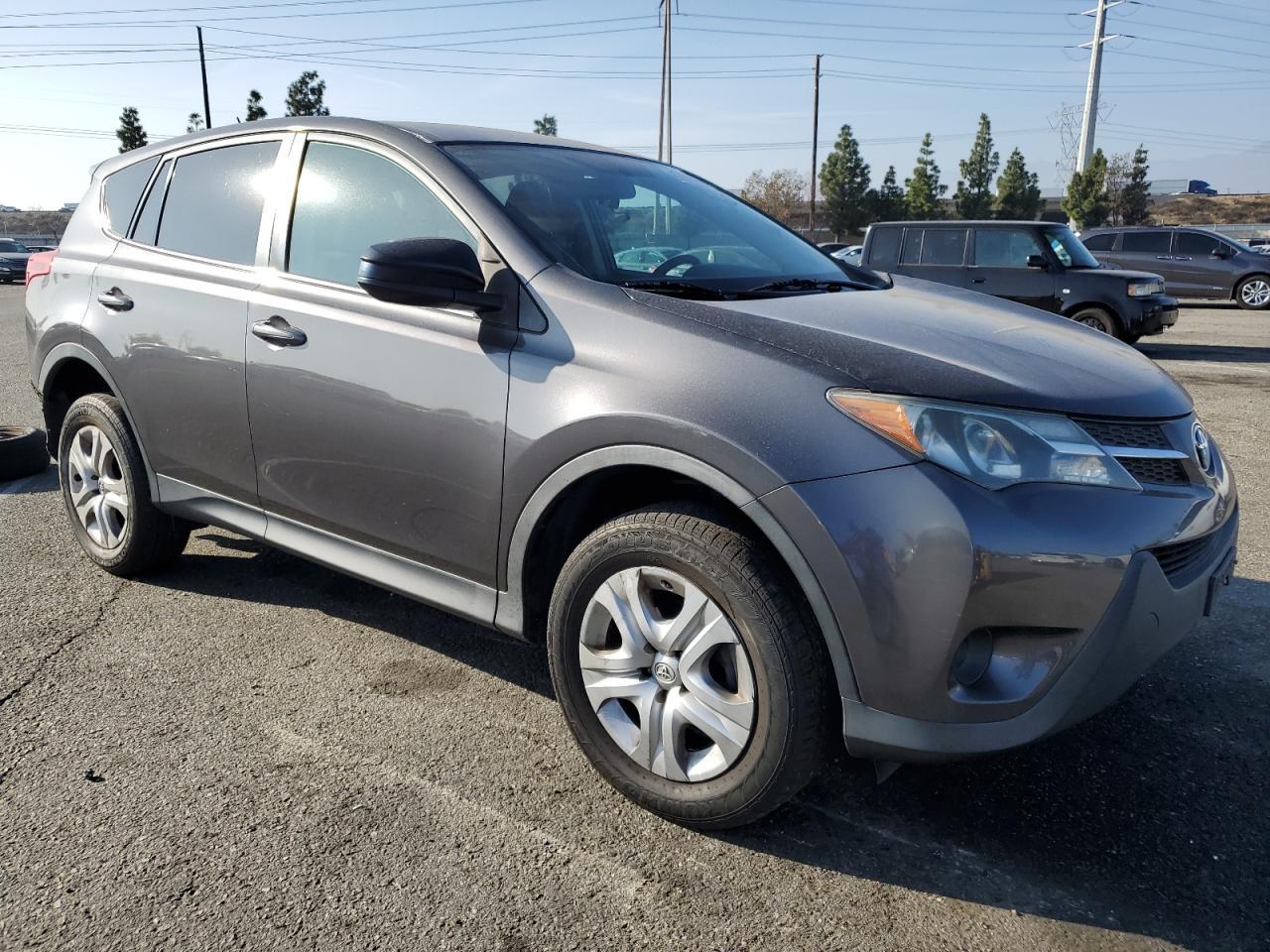 2015 TOYOTA RAV4 LE - Image 4