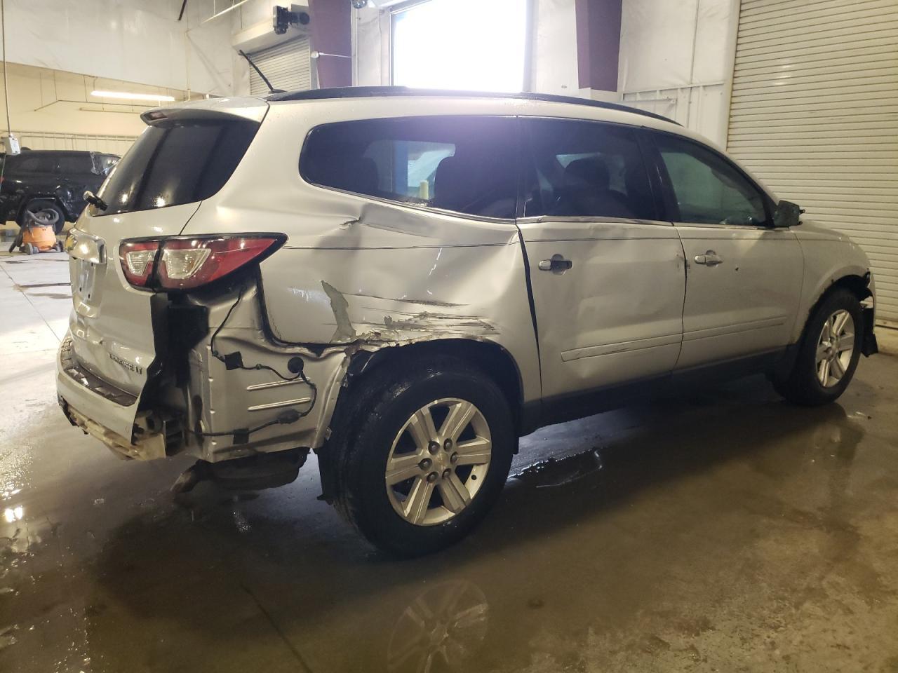 2014 CHEVROLET TRAVERSE L - Image 3