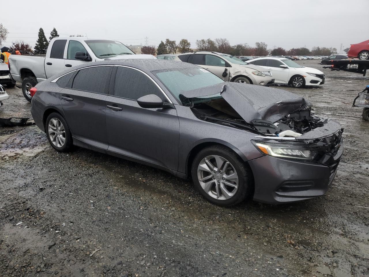 2018 HONDA ACCORD LX - Image 4
