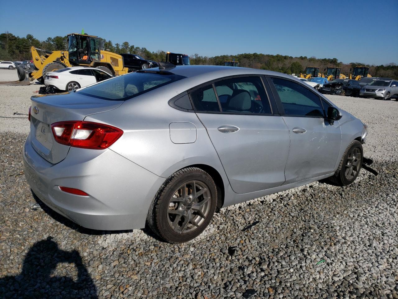 2017 CHEVROLET CRUZE LS - Image 3