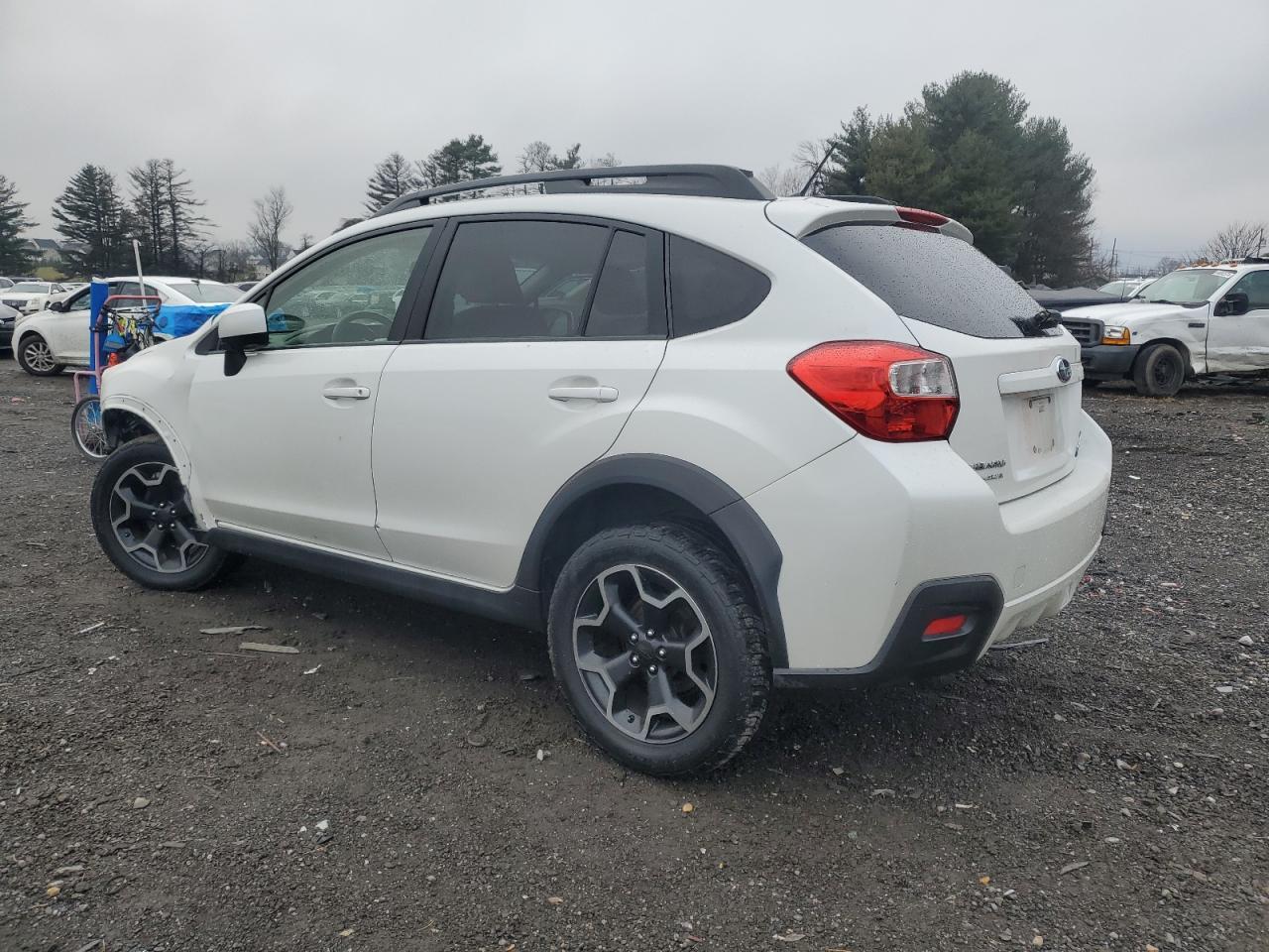 2013 SUBARU XV CROSSTR - Image 2