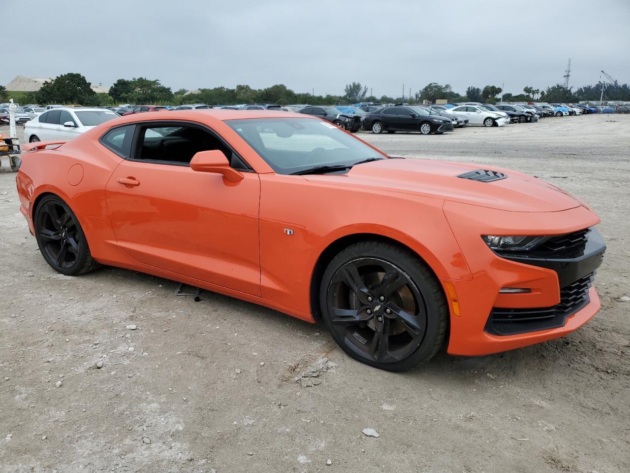 2019 CHEVROLET CAMARO SS - Image 4