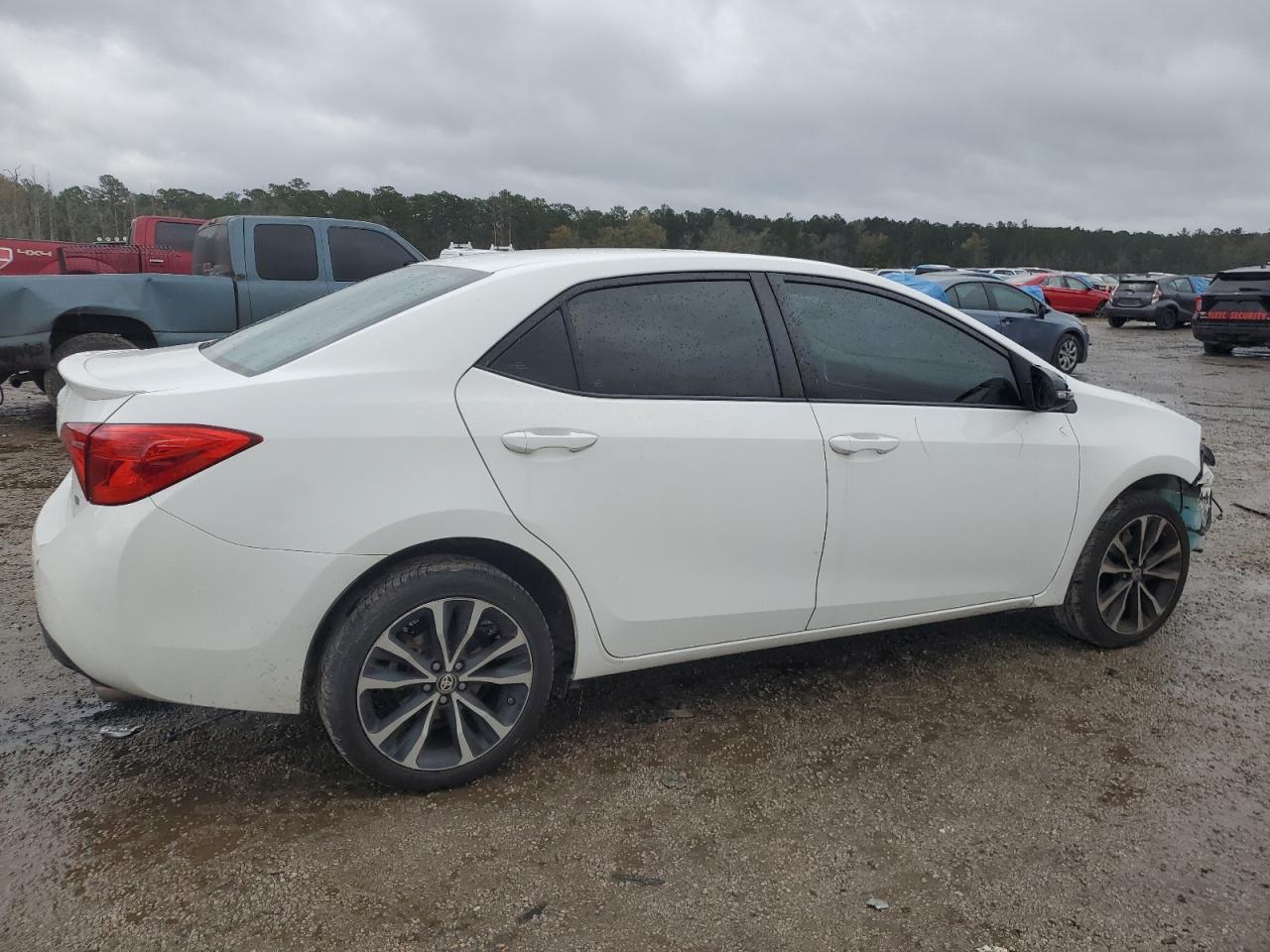 2018 TOYOTA COROLLA L - Фото 3