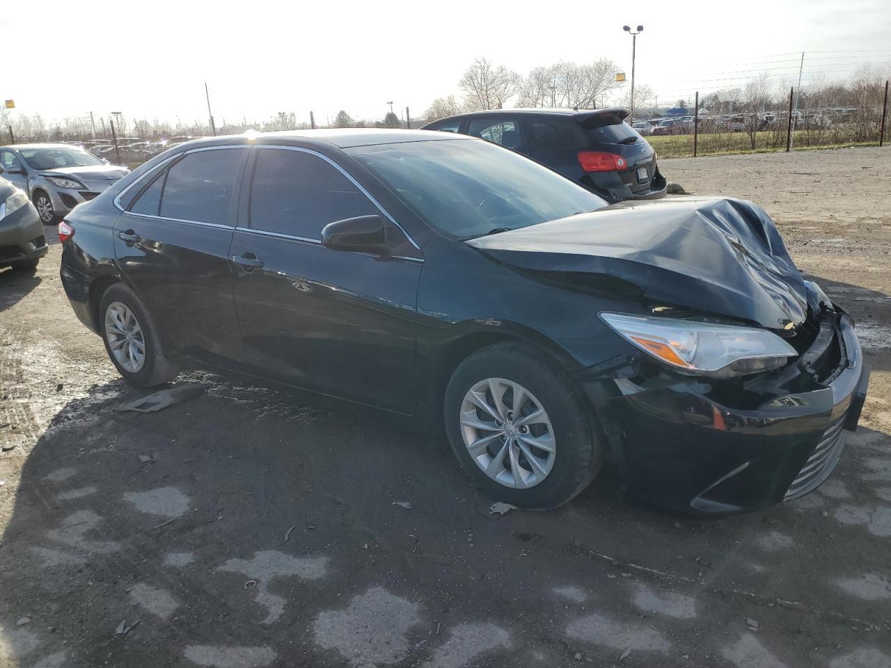 2015 TOYOTA CAMRY LE - Фото 4