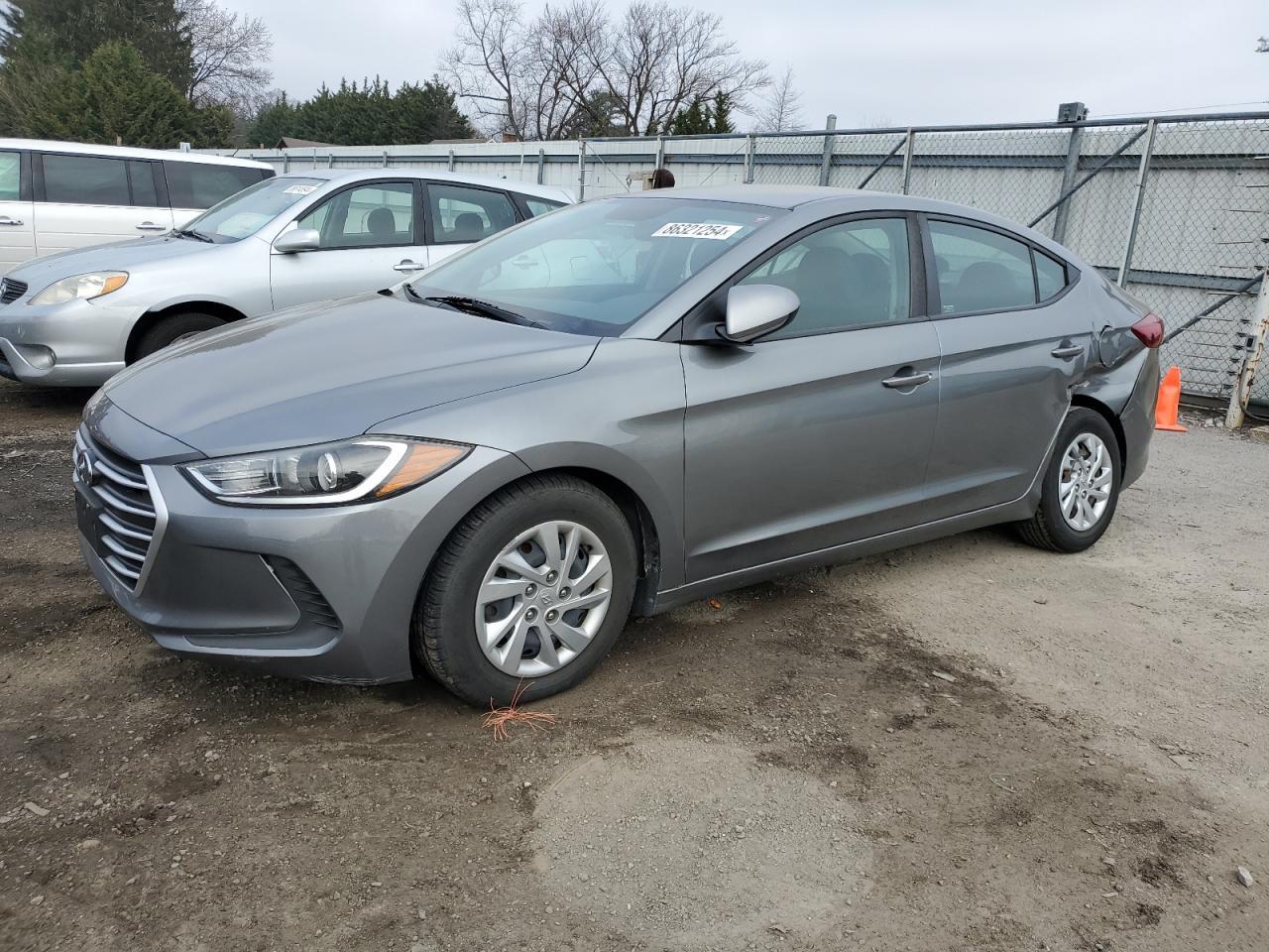 2018 HYUNDAI ELANTRA SE