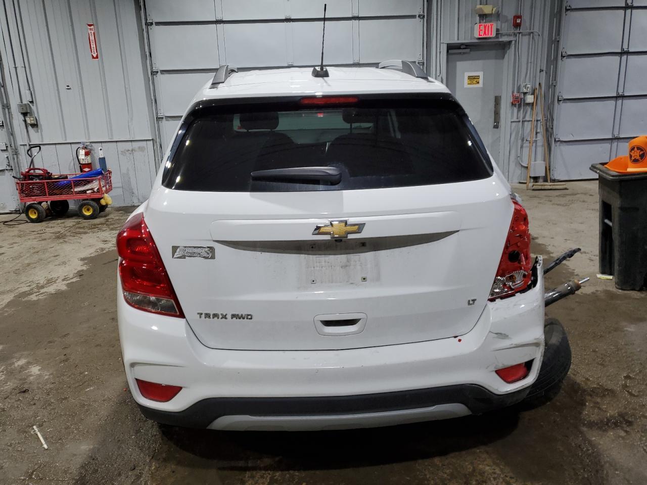 2019 CHEVROLET TRAX 1LT - Image 6