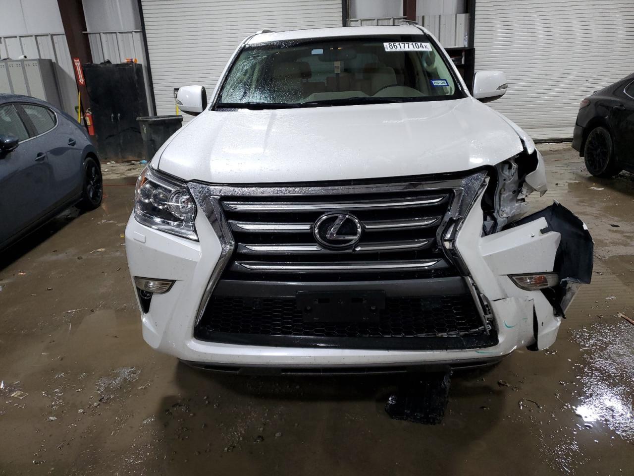 2017 LEXUS GX 460 - Фото 5