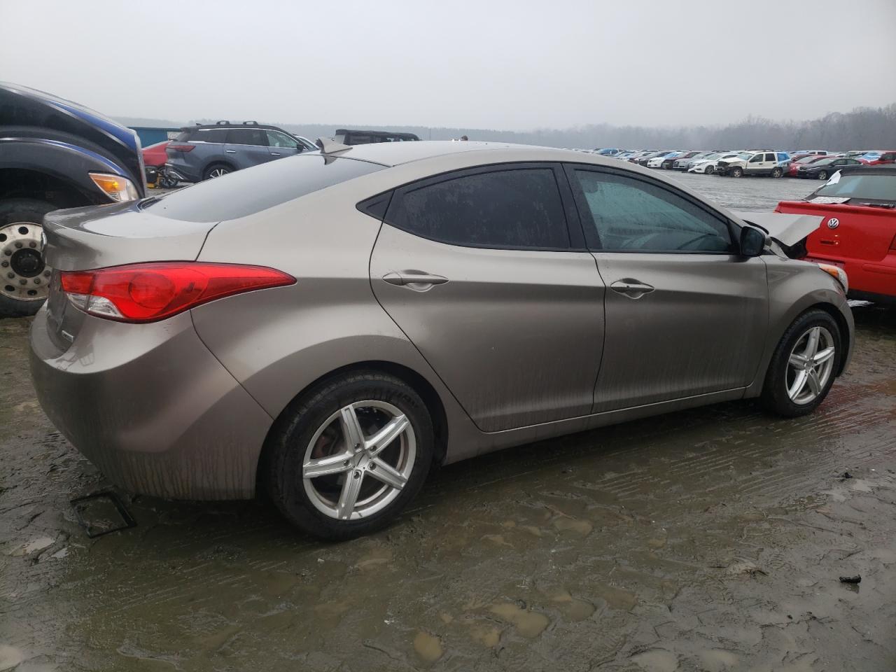 2013 HYUNDAI ELANTRA GL - Image 3