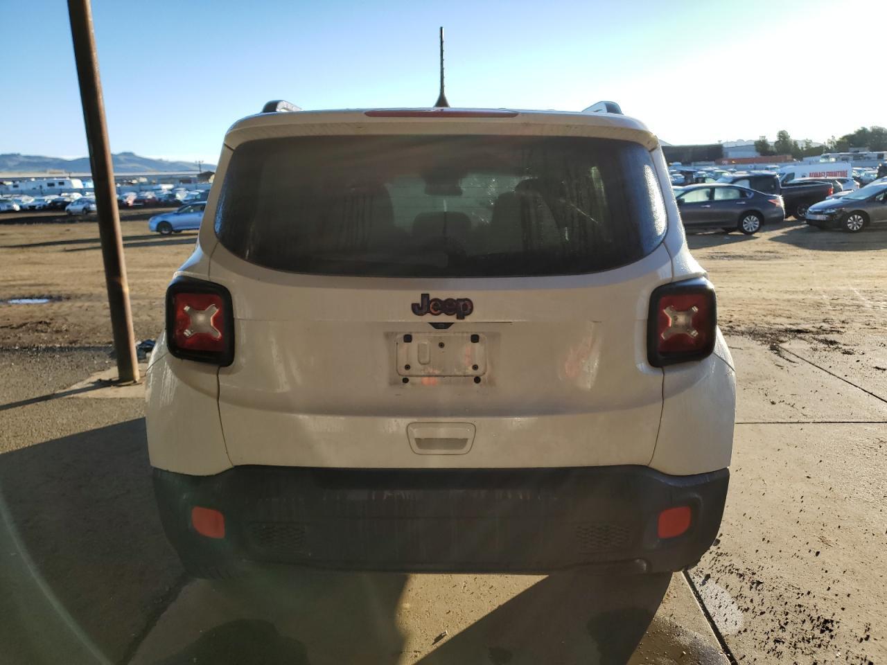 2018 JEEP RENEGADE L - Фото 6