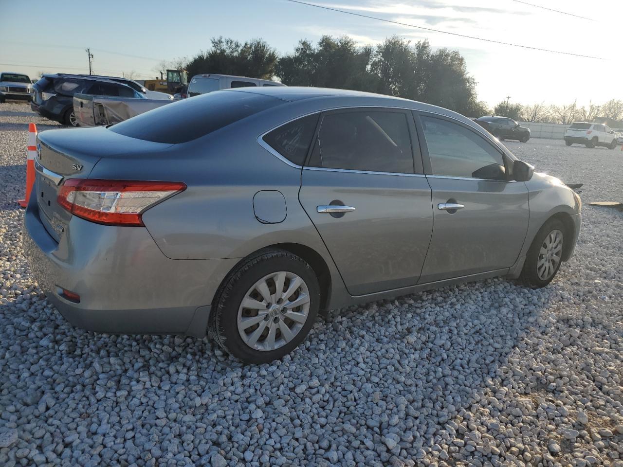 2013 NISSAN SENTRA S - Фото 3