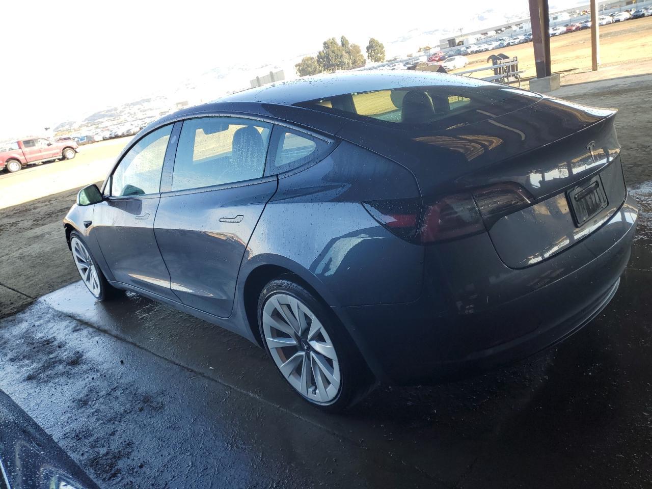 2022 TESLA MODEL 3 - Image 2