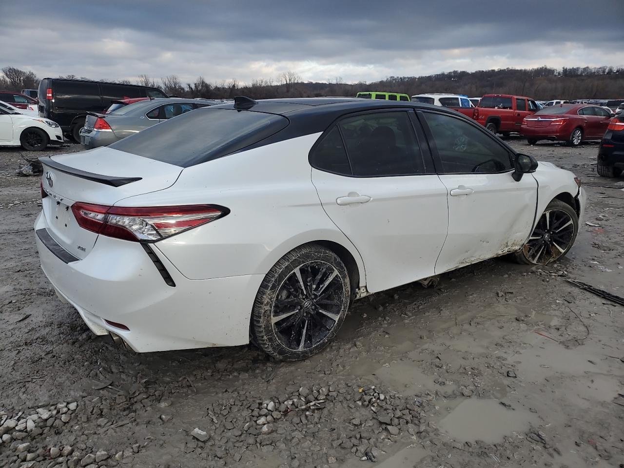 2019 TOYOTA CAMRY XSE - Image 3