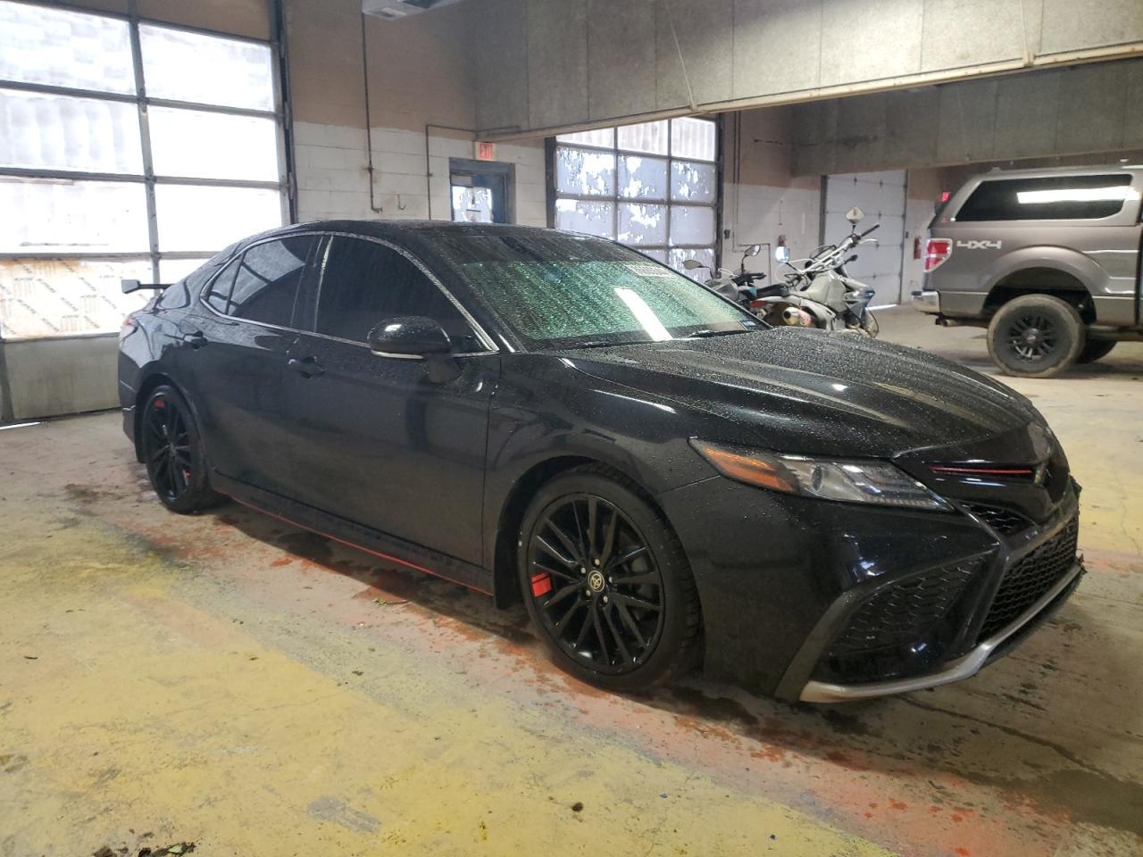 2022 TOYOTA CAMRY XSE - Фото 4