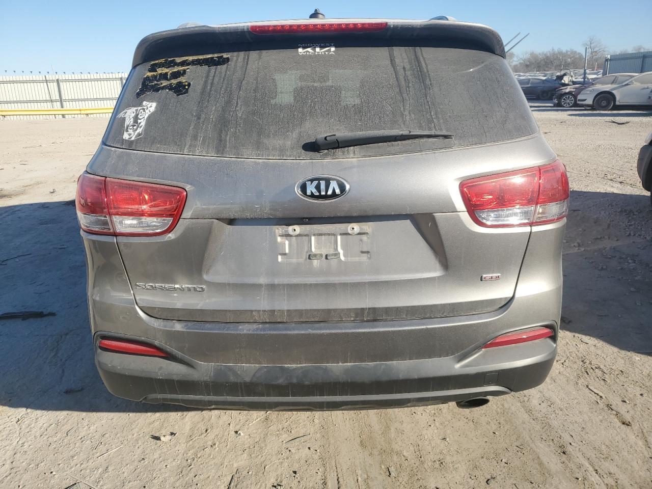 2017 KIA SORENTO LX - Фото 6
