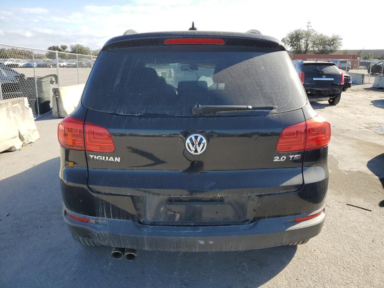 2015 VOLKSWAGEN TIGUAN S - Фото 6