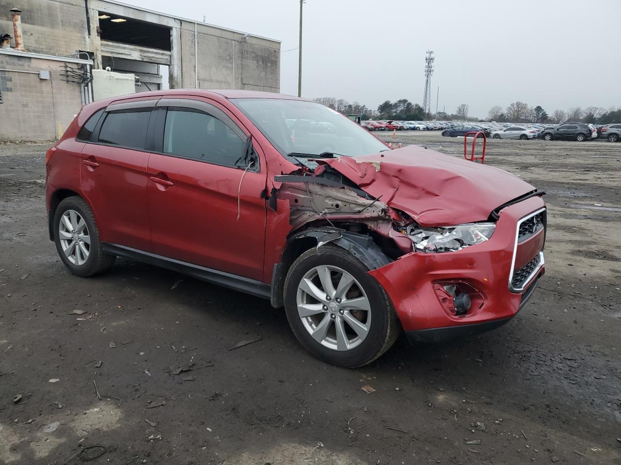 2015 MITSUBISHI OUTLANDER - Image 4