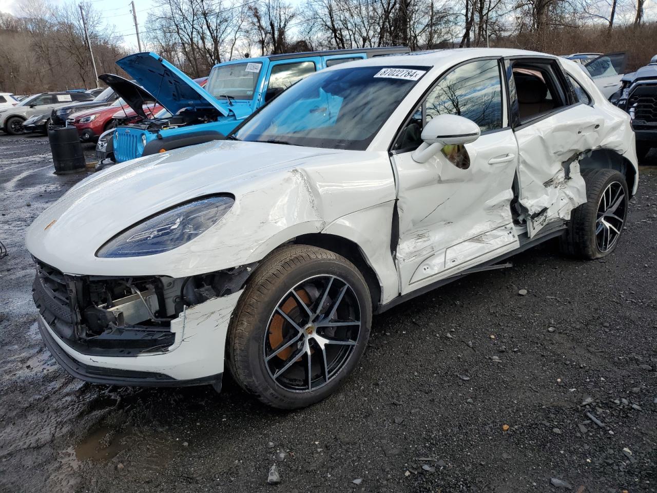 2023 PORSCHE MACAN BASE