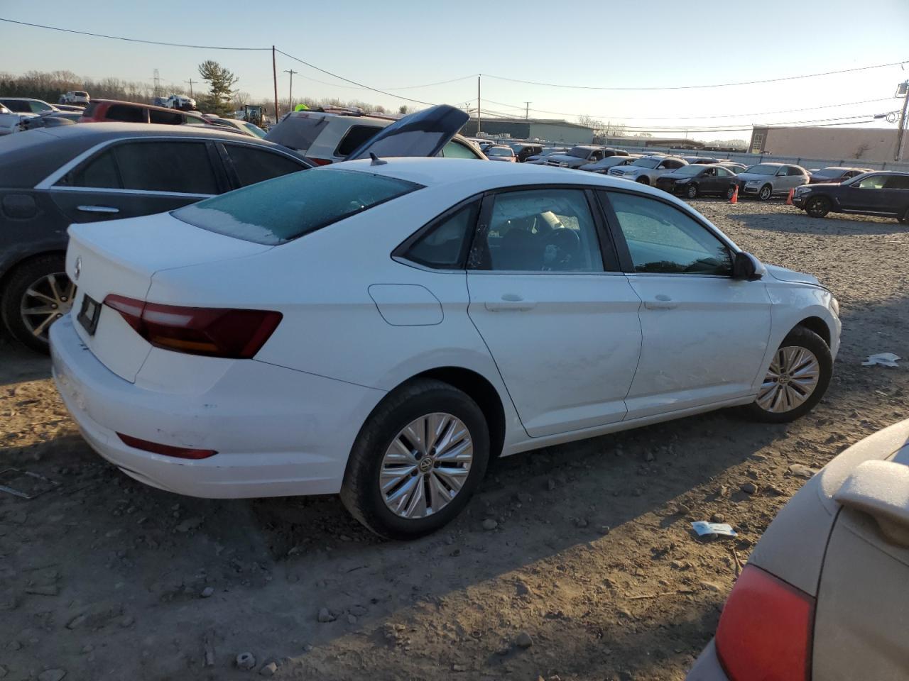 2019 VOLKSWAGEN JETTA S - Image 3