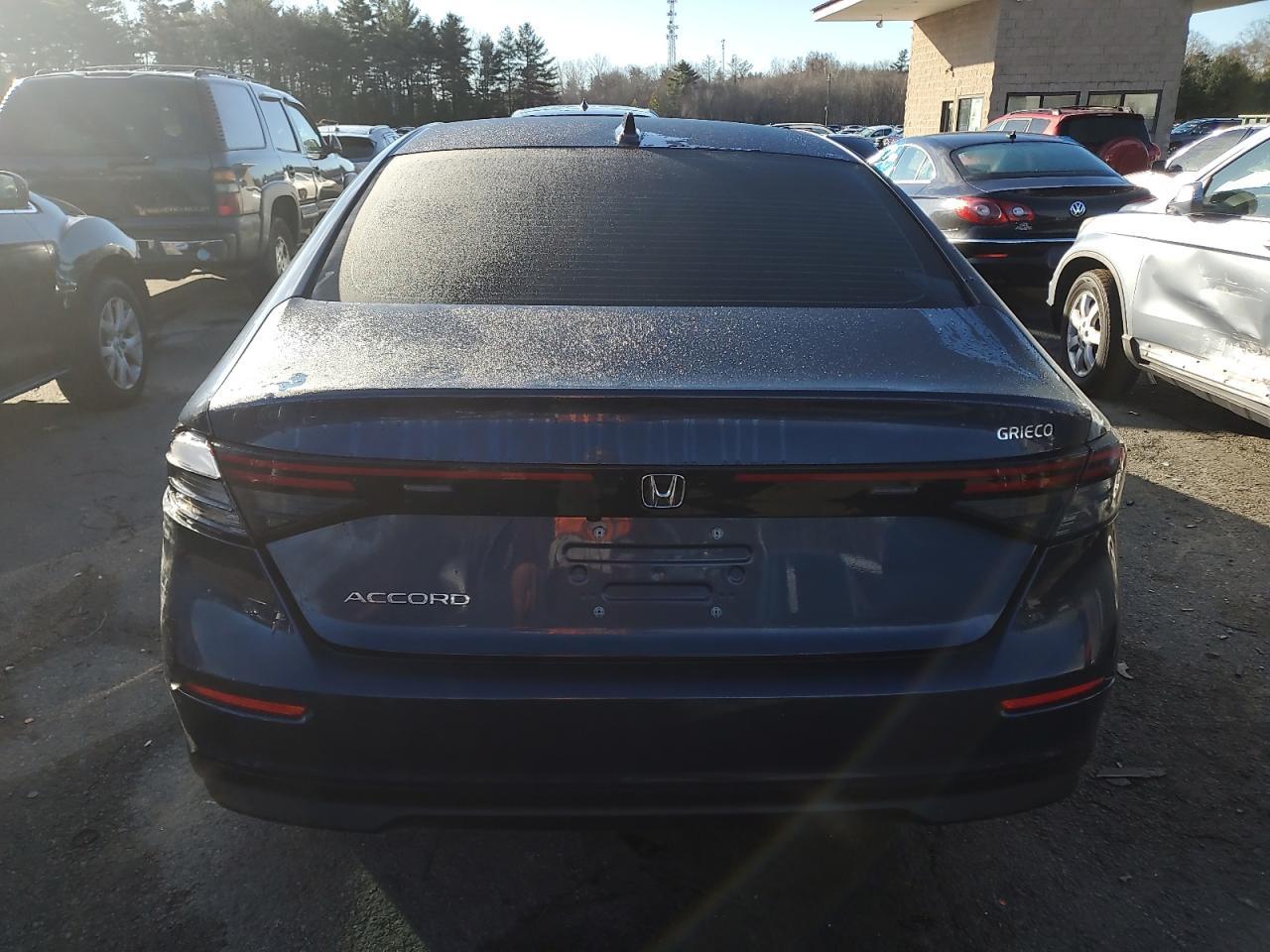 2024 HONDA ACCORD EX - Image 6