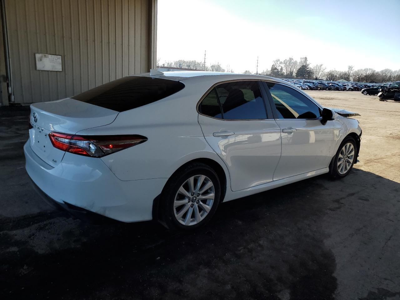 2019 TOYOTA CAMRY L - Image 3