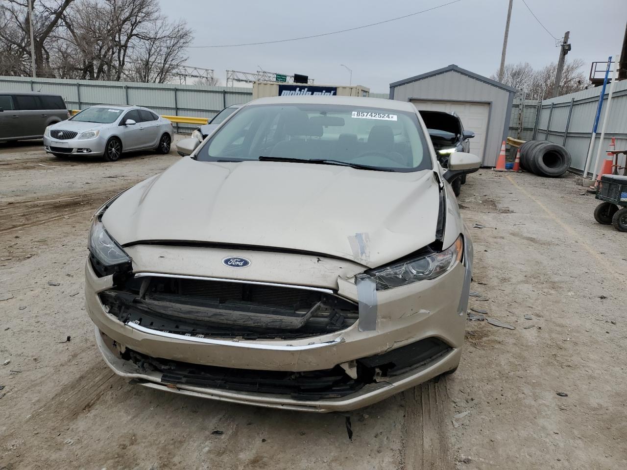 2017 FORD FUSION SE - Image 5