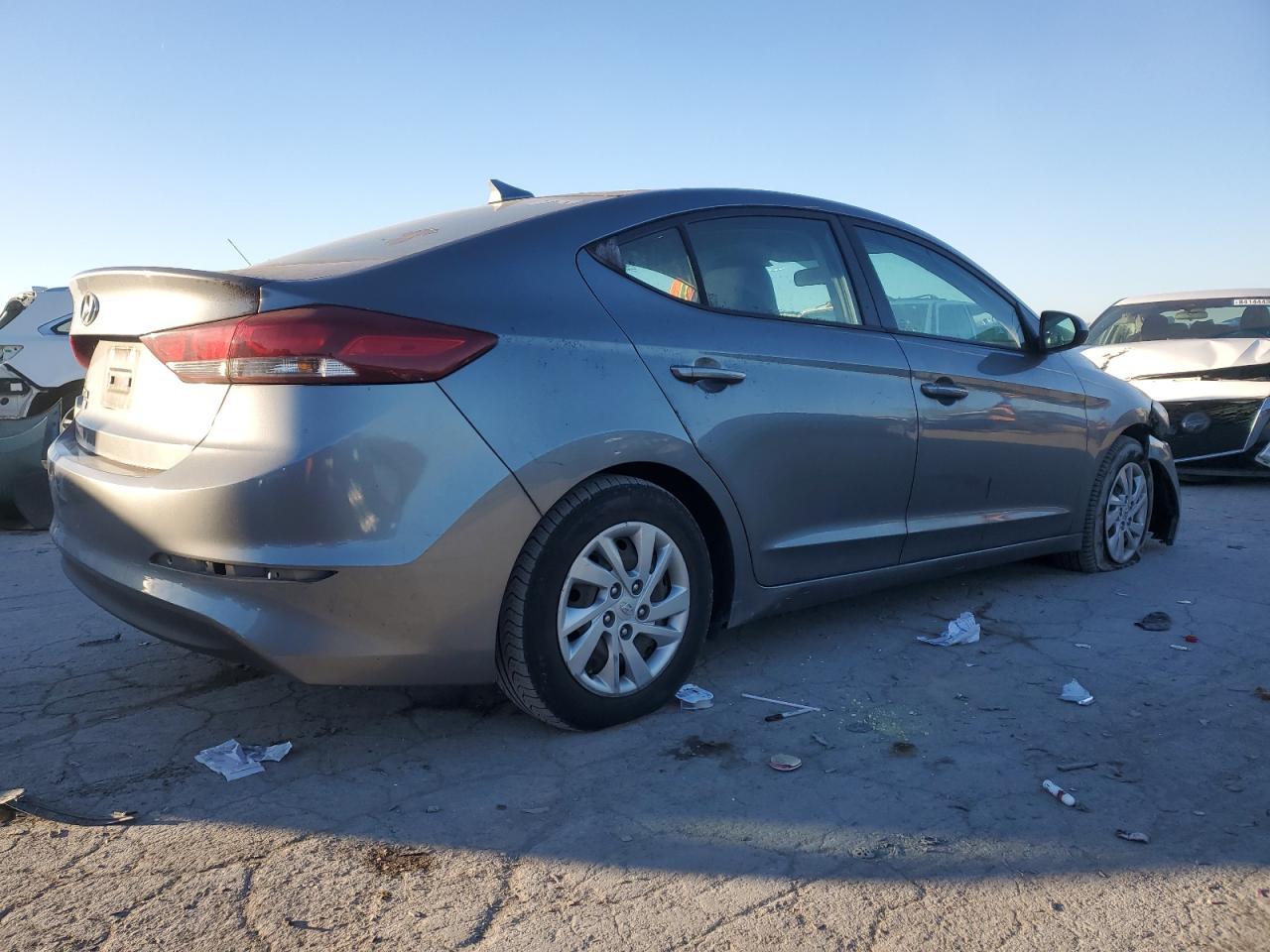 2017 HYUNDAI ELANTRA SE - Фото 3
