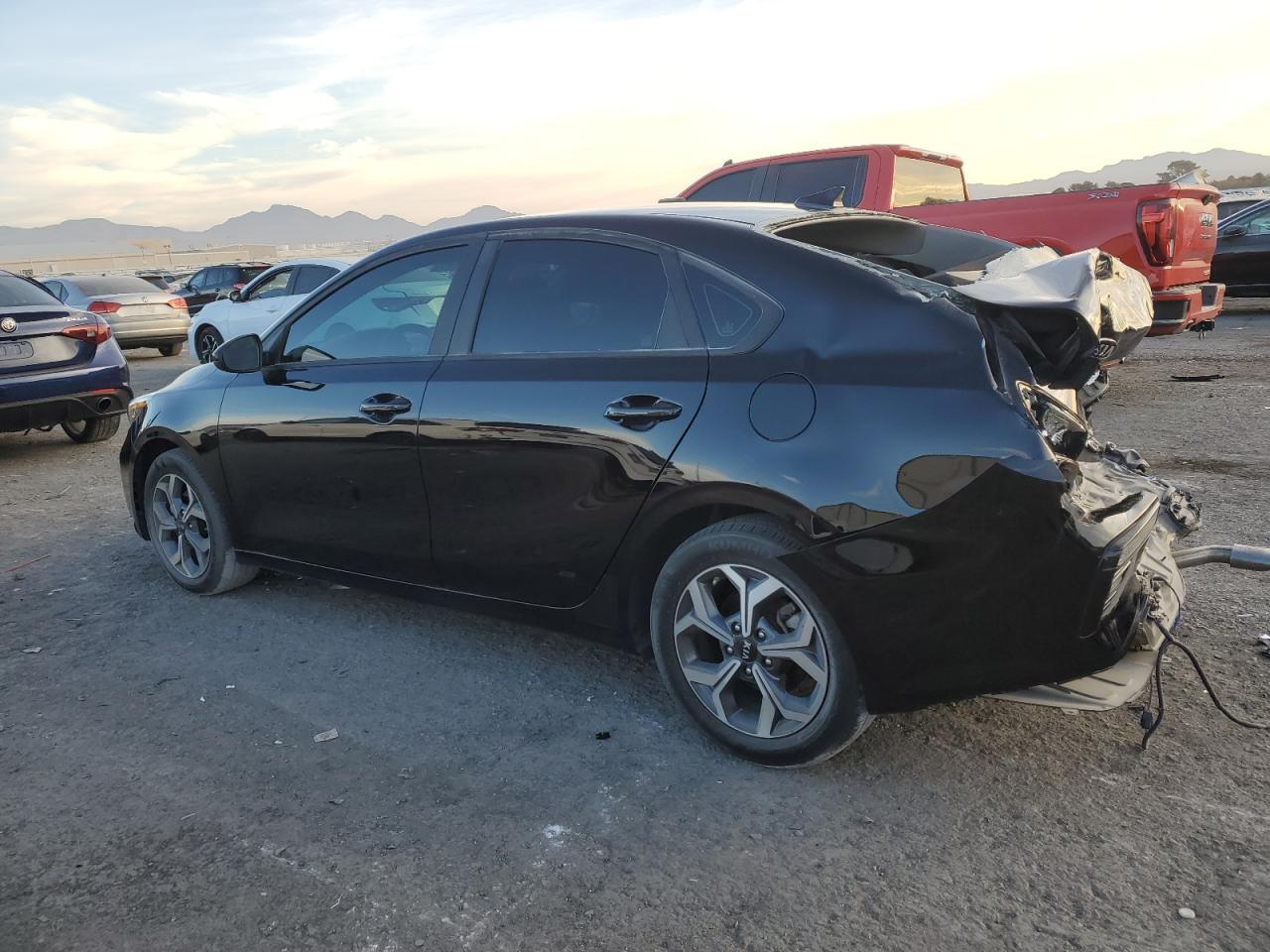 2021 KIA FORTE FE - Фото 2