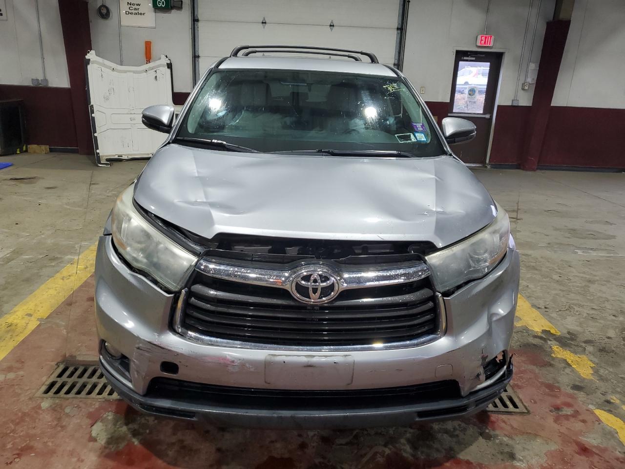 2015 TOYOTA HIGHLANDER - Image 5