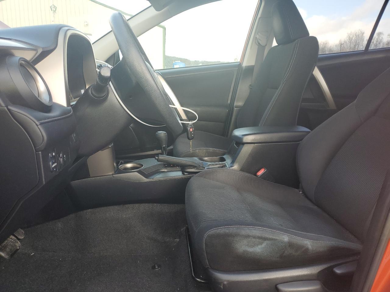 2015 TOYOTA RAV4 XLE - Image 7