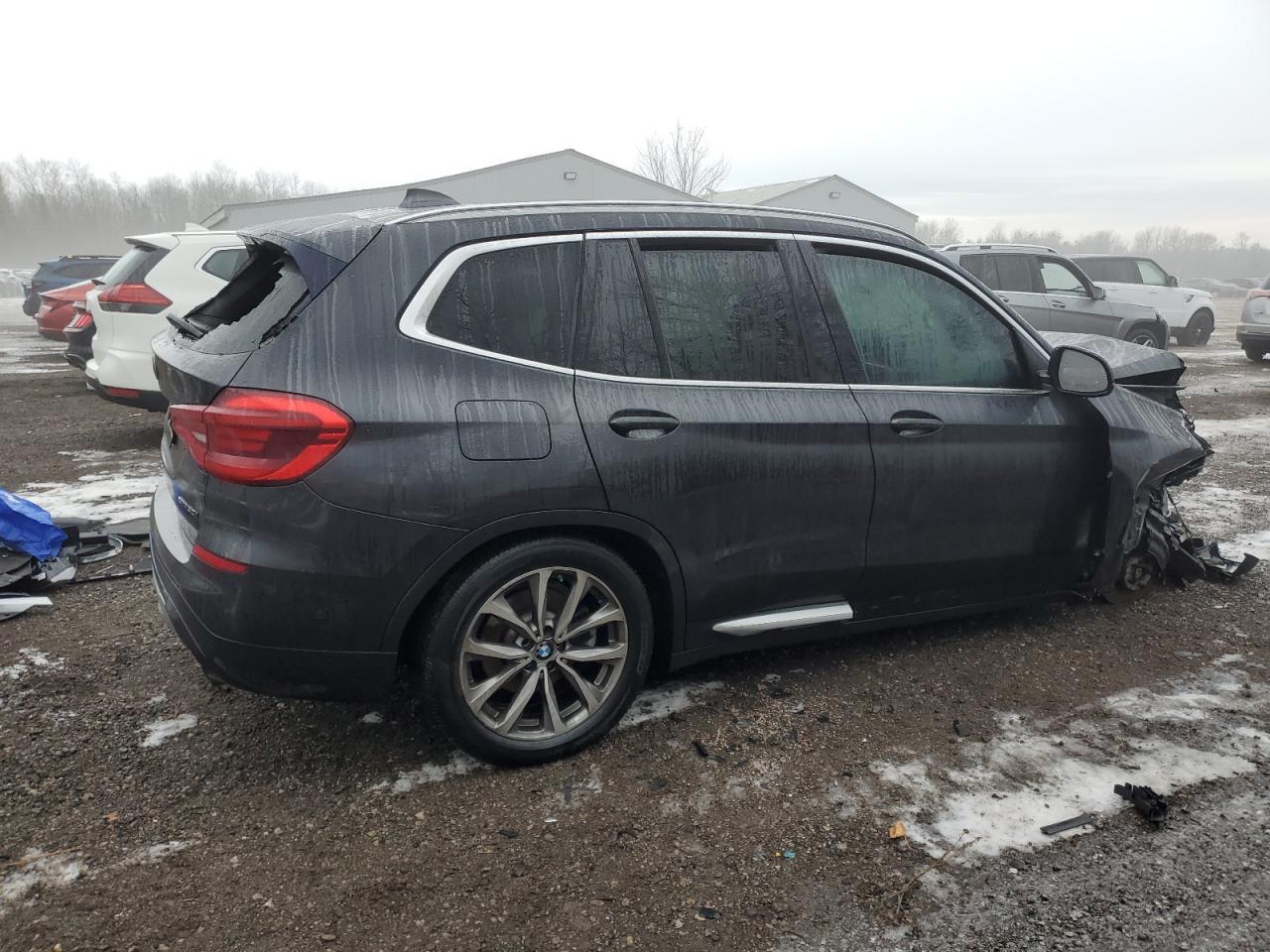 2019 BMW X3 XDRIVE3 - Фото 3