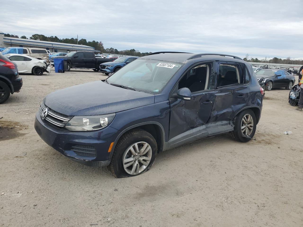 2015 VOLKSWAGEN TIGUAN S
