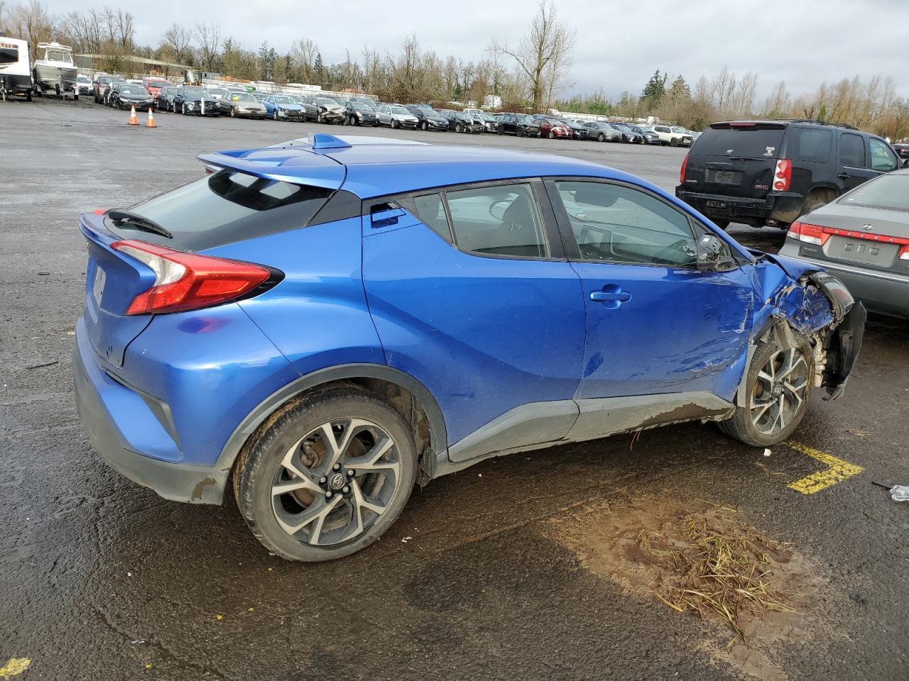 2018 TOYOTA C-HR XLE - Фото 3